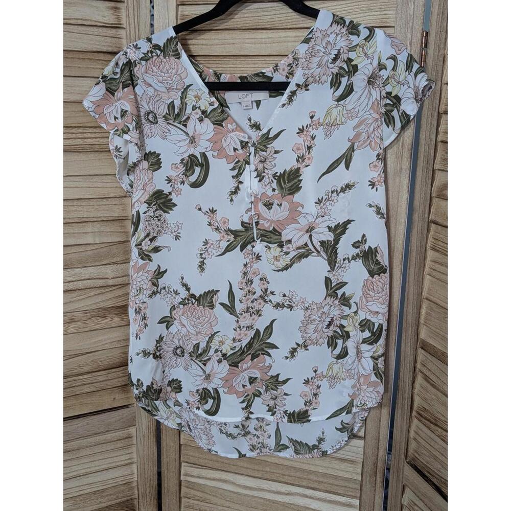Loft Womens S Blouse Short Ruched Sleeve Round Button Neck Pink Green Floral